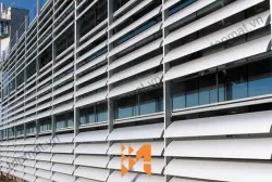 Lam nhôm Austrong hình thoi 200-50