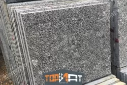 Đá xanh đen băm toàn phần 30x30x3 cm