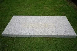 Đá granite trắng Phan Rang mặt băm 30x60x2cm