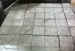 Đá cubic bazan xám khò mặt 10x10x5 cm