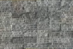 Đá Nghệ An đen chẻ mặt 5x20cm