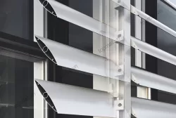 Lam chắng nắng hình thoi 150-24