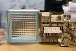 Gạch kính lấy sáng Thái Lan hoa văn sọc đũa