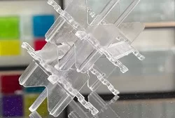 Ke định vị gạch kính