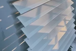 Lam nhôm chắn nắng Basi 85C