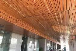 Trần nhôm Austrong B30-Shaped màu vân gỗ