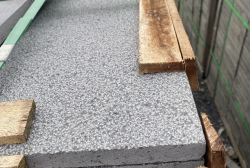 Đá bazan đen băm mặt 30x30x2cm