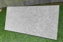 Đá bazan xám băm mặt 30x60x2cm