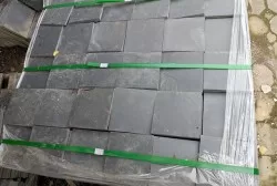 Đá slate đen vảy đồng Lai Châu 20x20x(0,4-1)cm