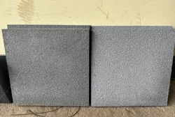 Đá bazan đen băm mặt 30x30x2cm
