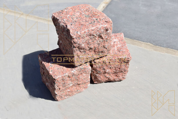 đá cubic granite đỏ bình định