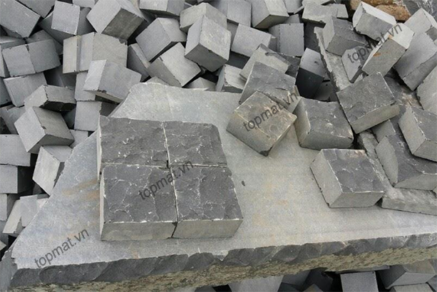 Mẫu đá cubic bazan cắt cạnh 10x10x5cm