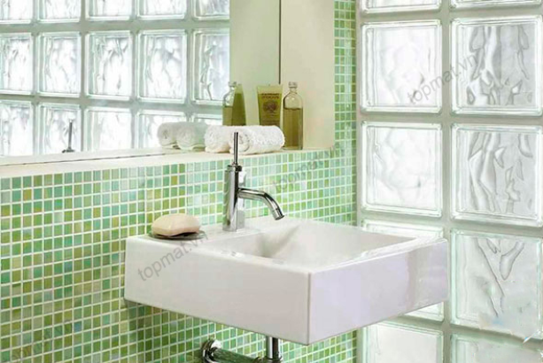 mẫu ốp gạch mosaic phòng tắm xanh lá