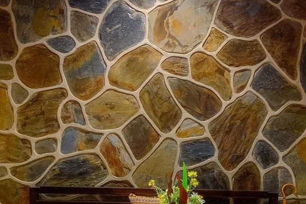 đá slate ốp tường phòng khách