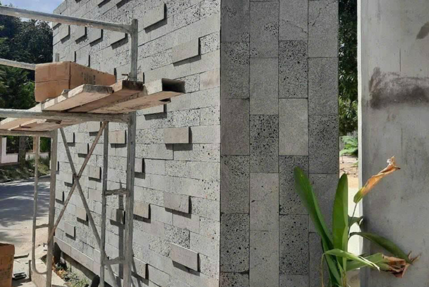 ĐÁ ỐP CỔNG