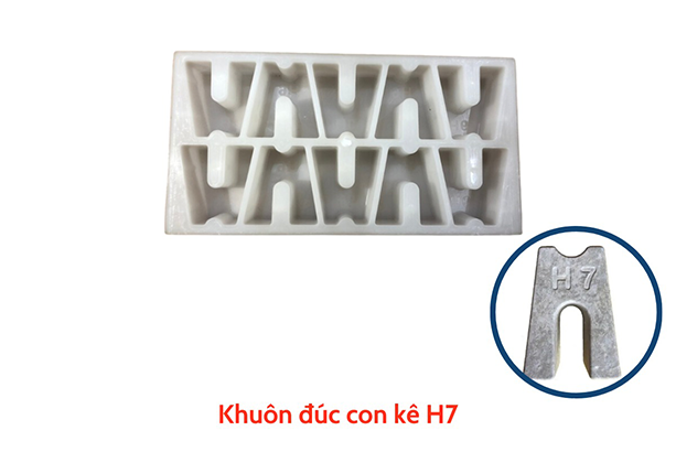 con kê sàn bê tông