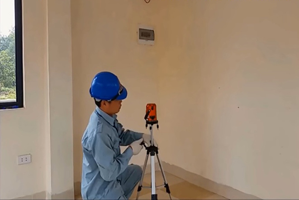 thi công trần nhôm bước 1