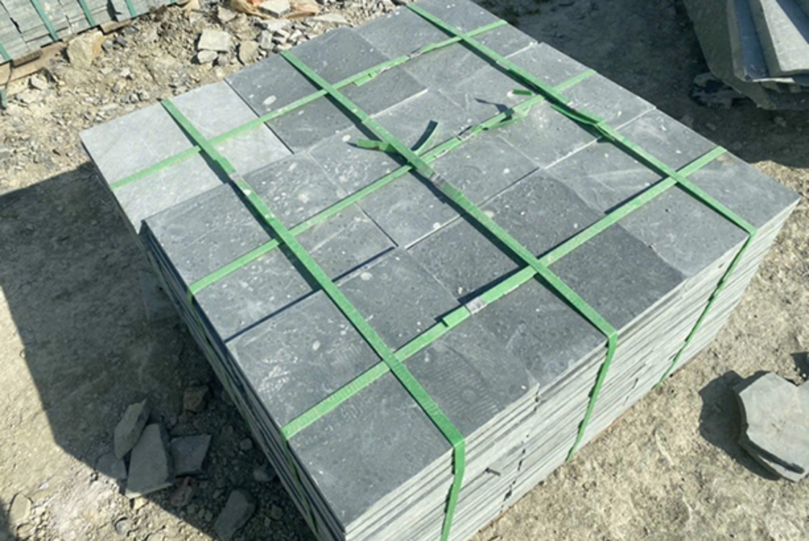 đá xanh Thanh Hóa mài mặt kích thước 30x30cm