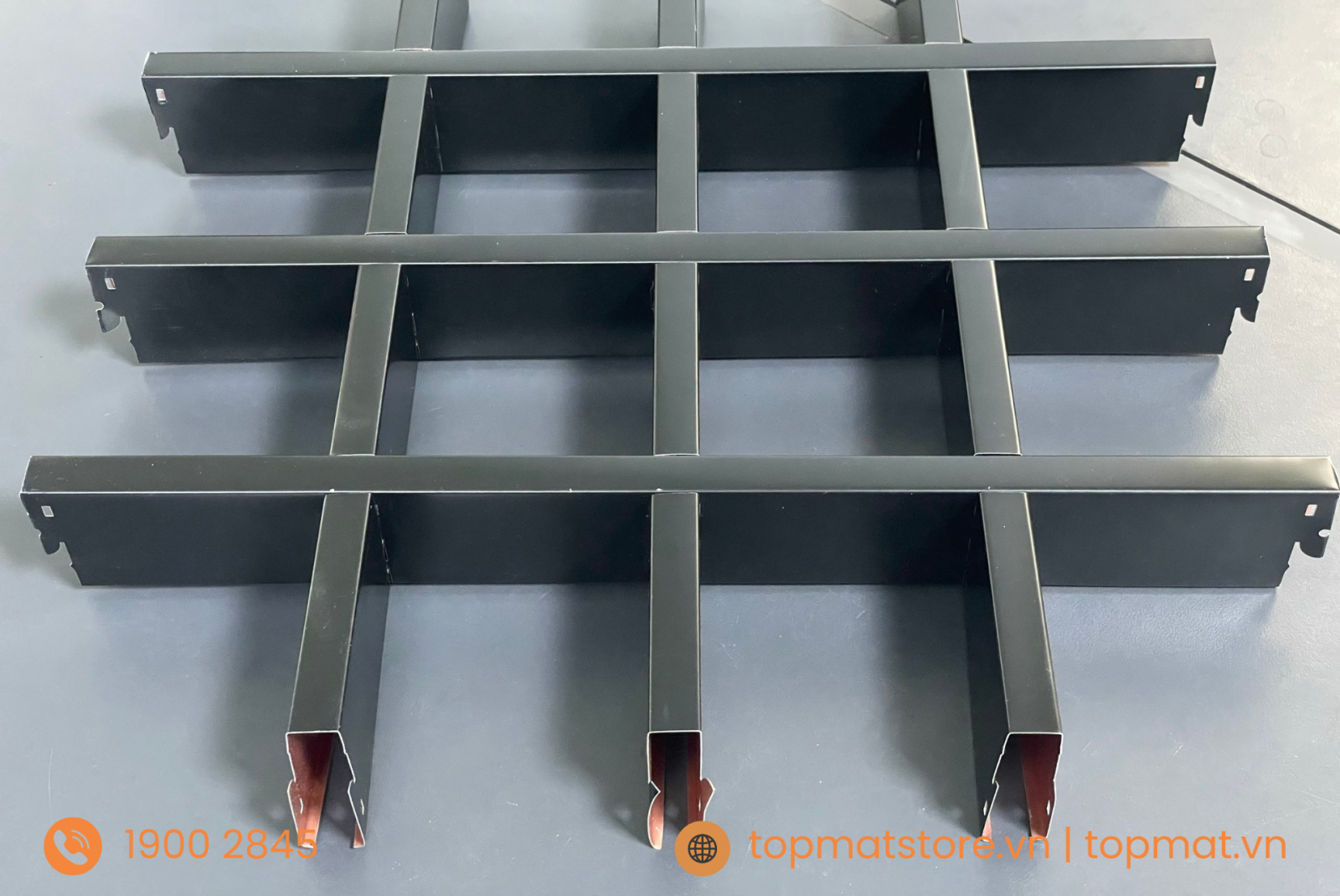 Trần nhôm caro quy cách 100x100 