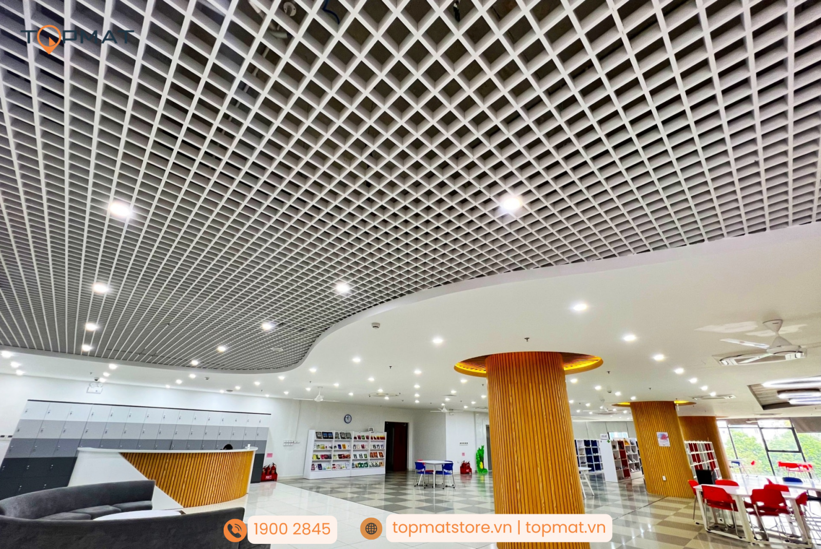 Trần nhôm caro cell trắng sảnh lớn