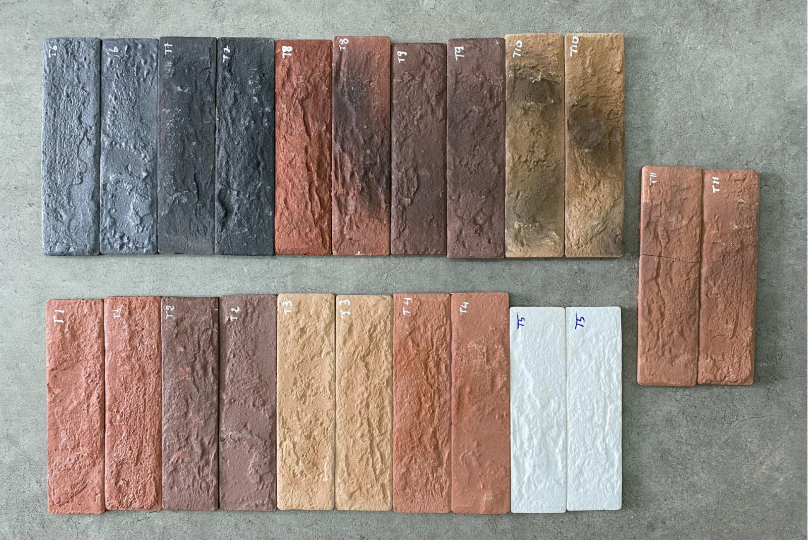 Gạch thẻ giả cổ xi măng đa dạng màu sắc